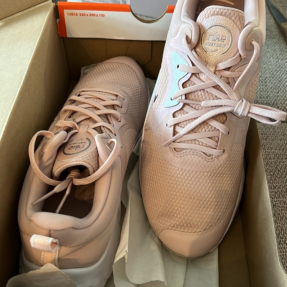NIB Nike Renew in-Season TR 11 Womens Running Shoe (9, Pink Oxford/MTLC Pewter - Picture 7 of 9